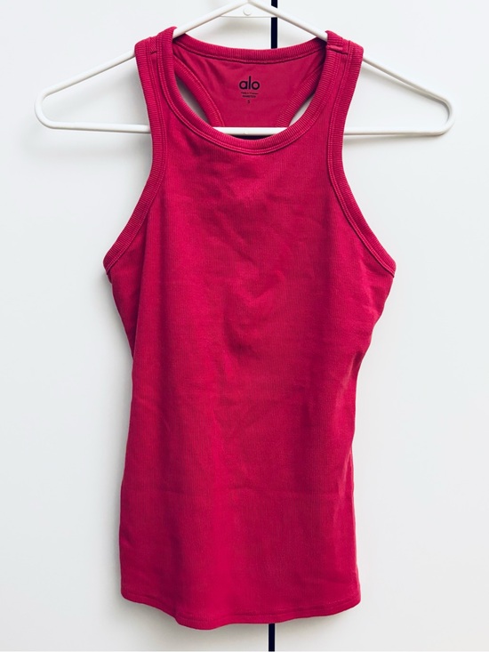 ALO Yoga Tops - Like New Alo Yoga Aspire Ribbed Tank in Magenta Pink